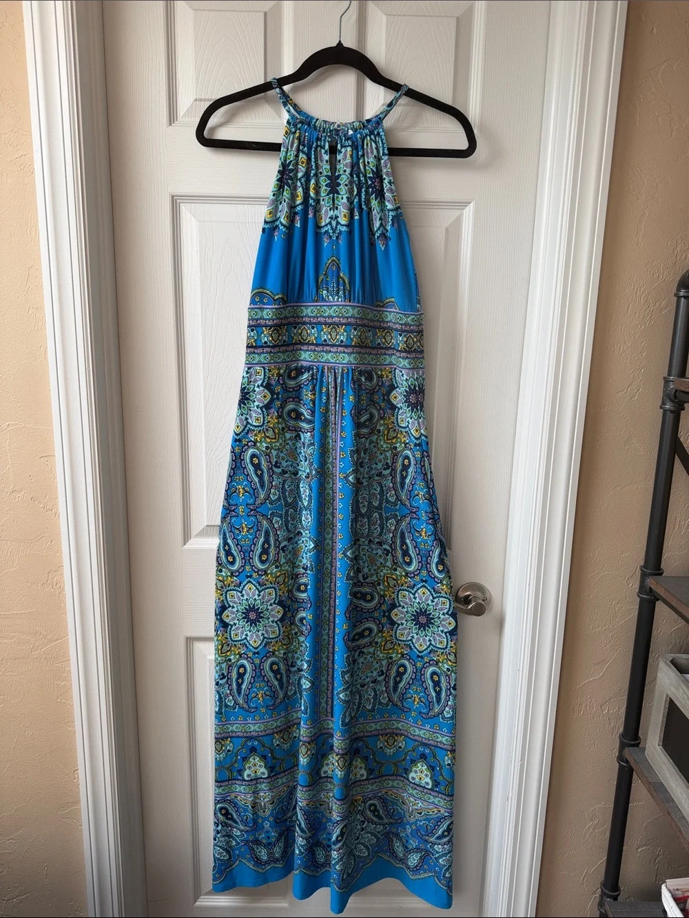London Times Blue Paisley Halter Maxi Dress | Size 6 - Picture 2 of 4